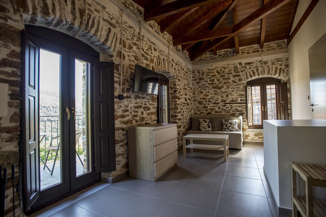 Thalia Traditional Guest House Promirion 外观 照片