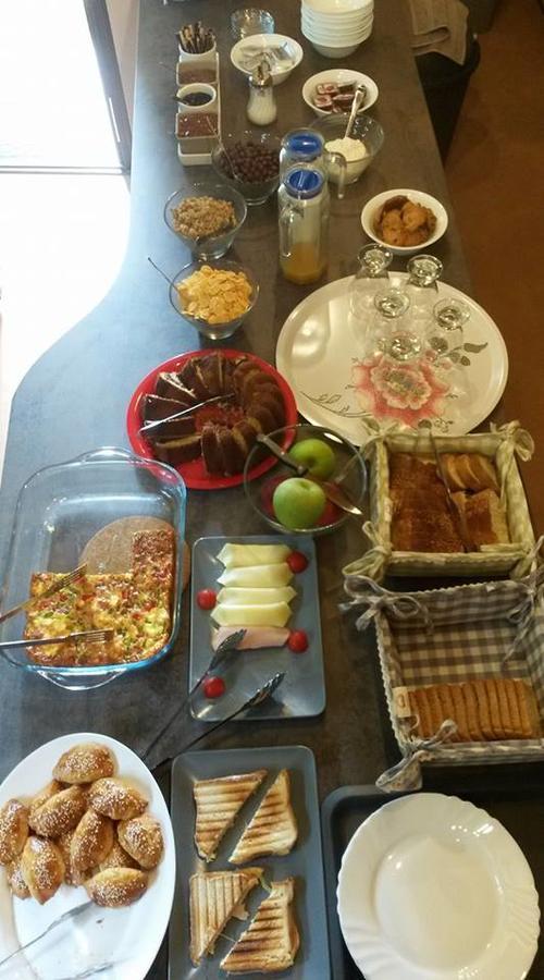Thalia Traditional Guest House Promirion 外观 照片