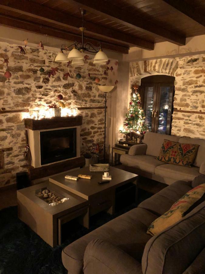 Thalia Traditional Guest House Promirion 外观 照片
